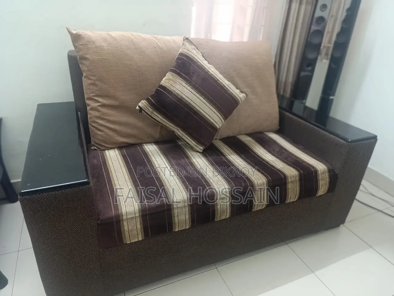 3 Pieces Sofa With Center Table
