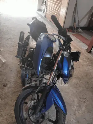 টিভিএস আপাচি ১৬০ ৪ভি ২০২১ নীল