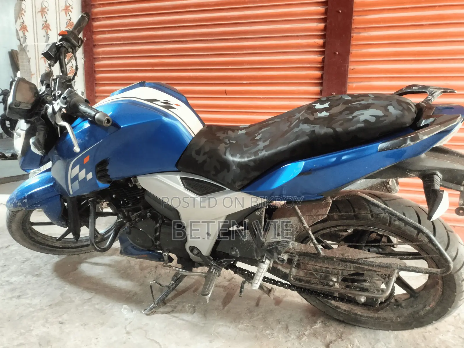 টিভিএস আপাচি ১৬০ ৪ভি ২০২১ নীল