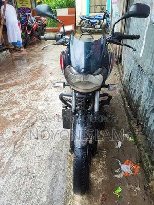বাজাজ ডিসকভার ১০০ ২০১৫ ব্ল্যাক