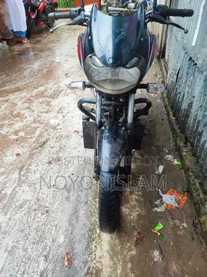 বাজাজ ডিসকভার ১০০ ২০১৫ ব্ল্যাক
