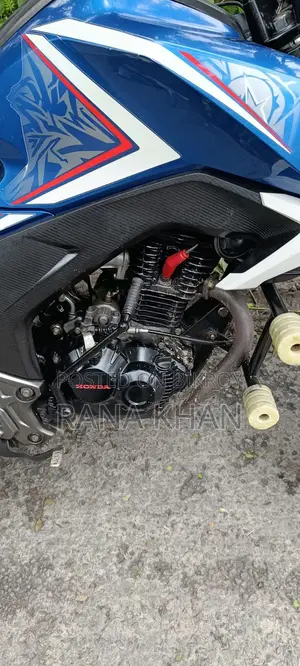 Honda Hornet 2019 Blue