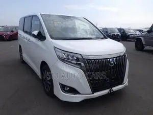 Toyota Esquire 1.8 FWD Hybrid (৭ সিটার) ২০২১ পার্ল