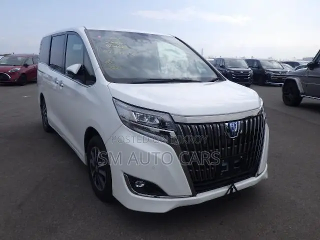 Toyota Esquire 1.8 FWD Hybrid (৭ সিটার) ২০২১ পার্ল