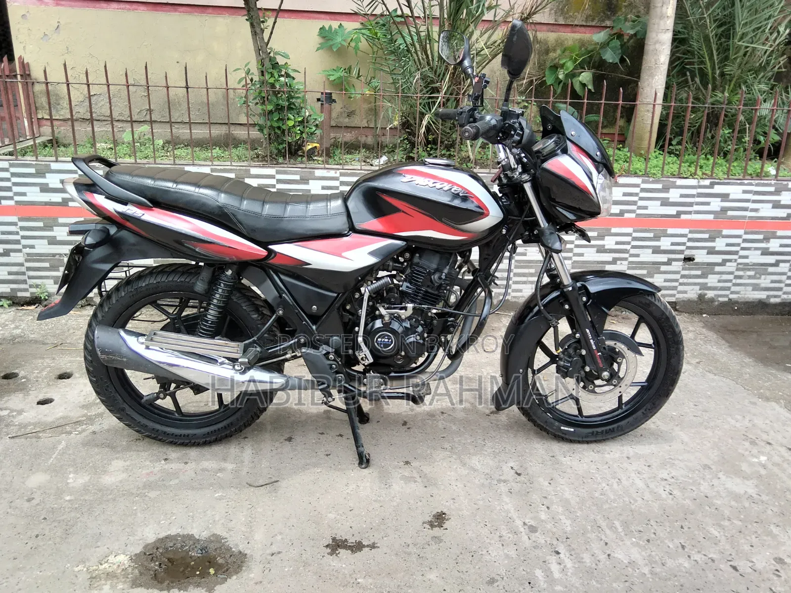 Bajaj Discover 125 ২০২১ ব্ল্যাক