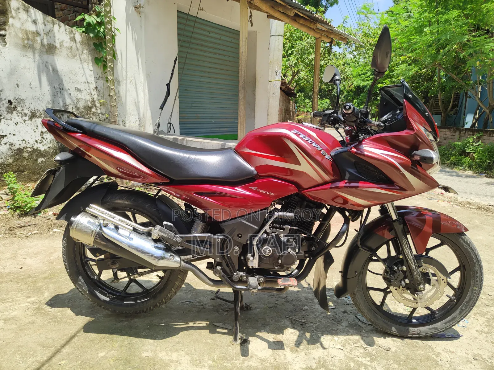 Bajaj Discover 150F 2016 Red