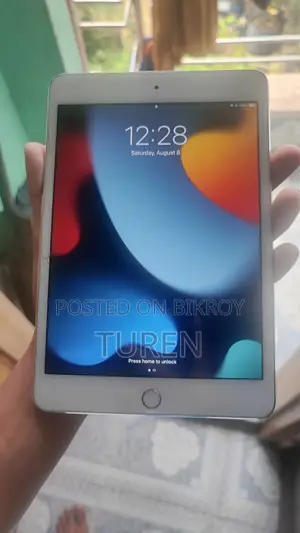 অ্যাপল আইপ্যাড মিনি ৪ ১২৮ জিবি সাদা