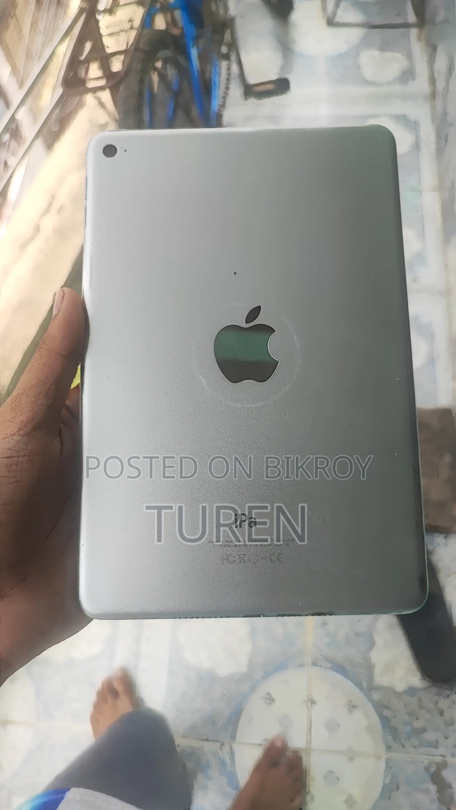 অ্যাপল আইপ্যাড মিনি ৪ ১২৮ জিবি সাদা