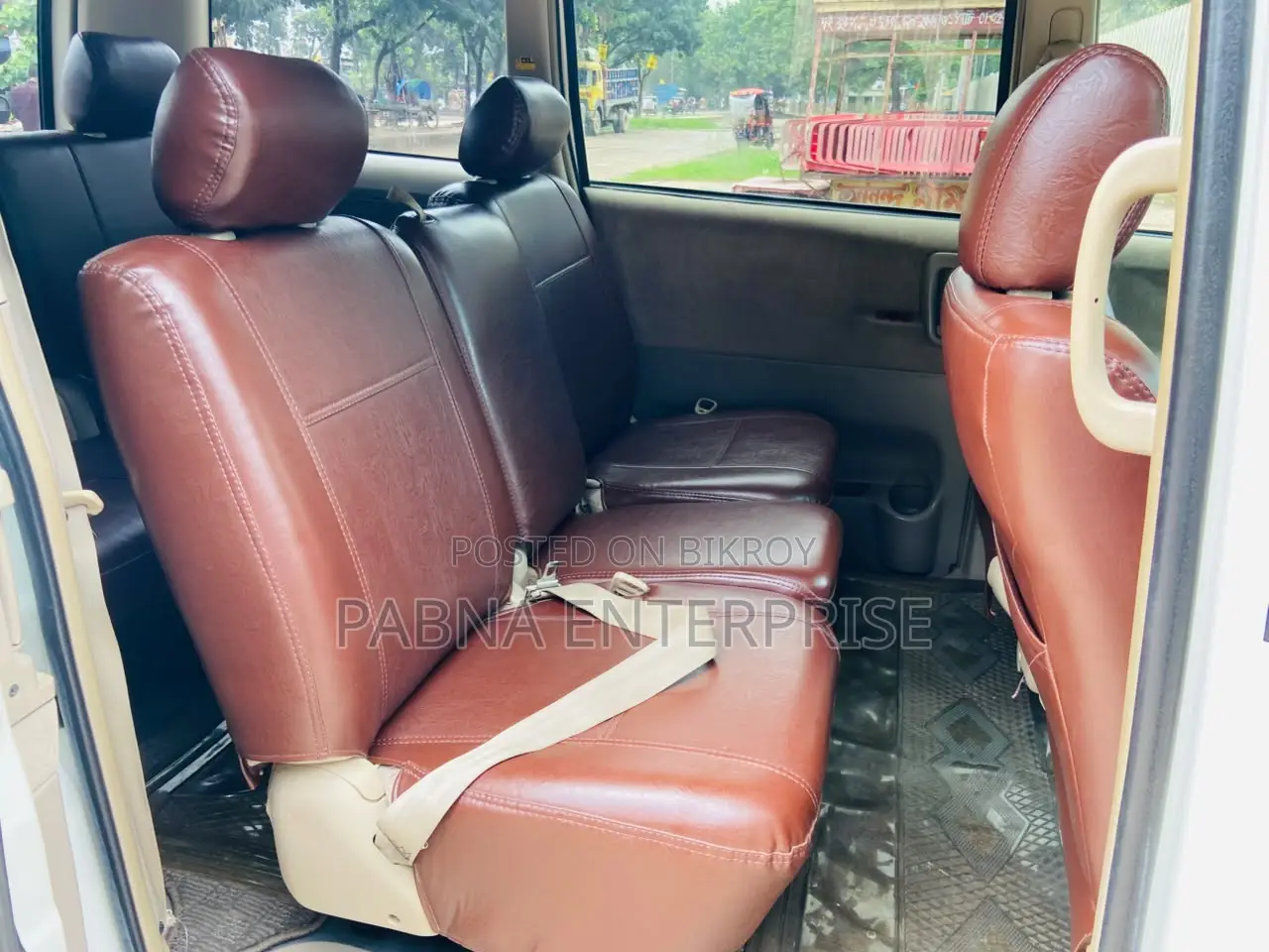 Toyota Noah 2006 Pearl