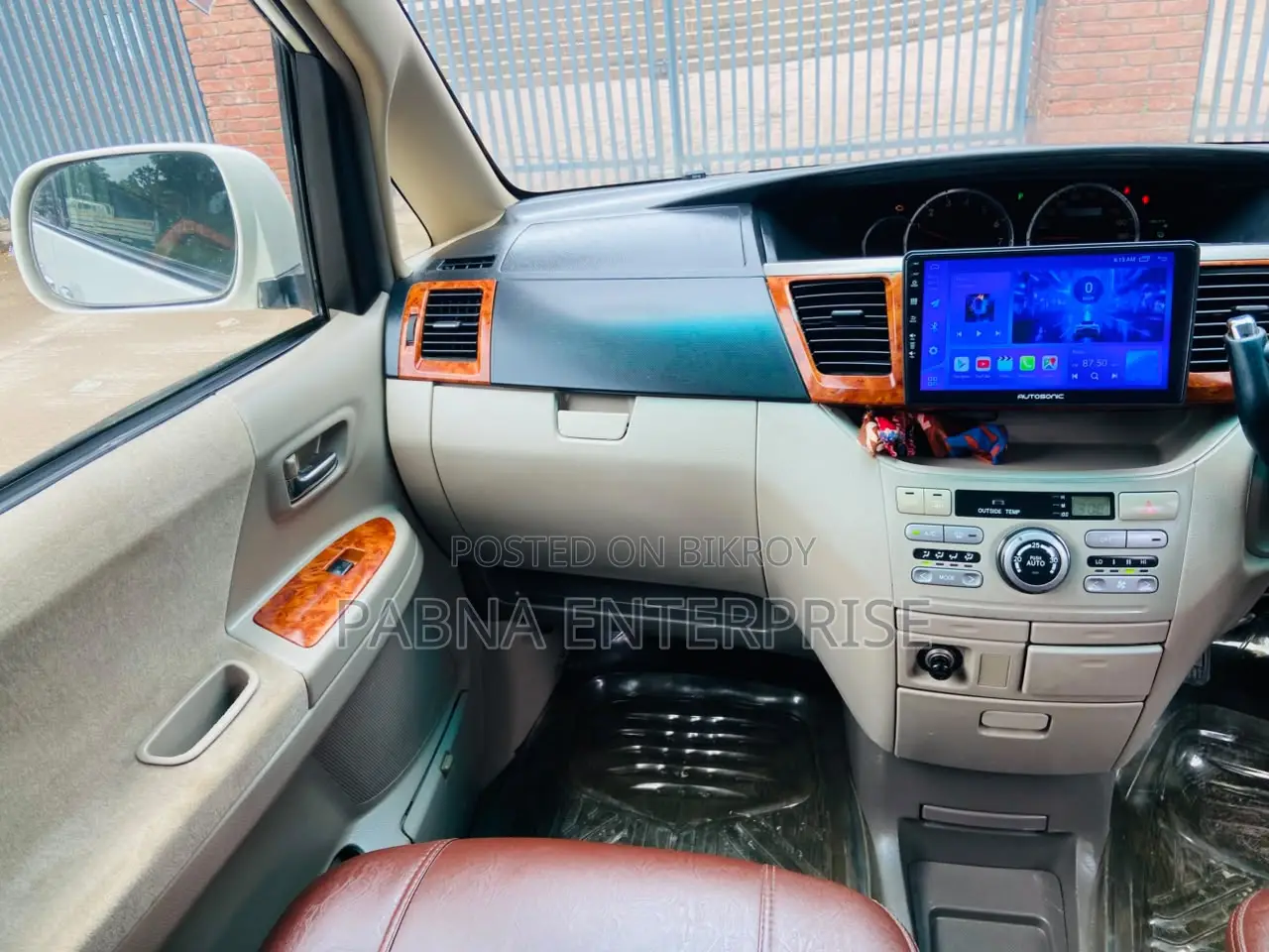 Toyota Noah 2006 Pearl