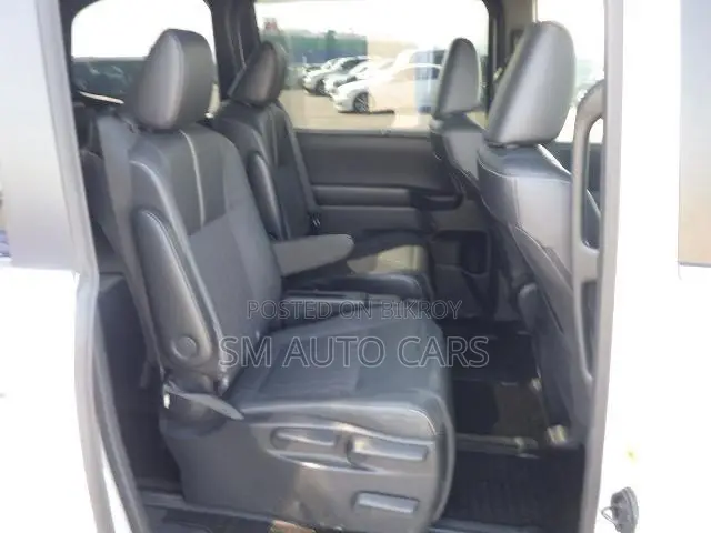 Toyota Noah 2022 Pearl