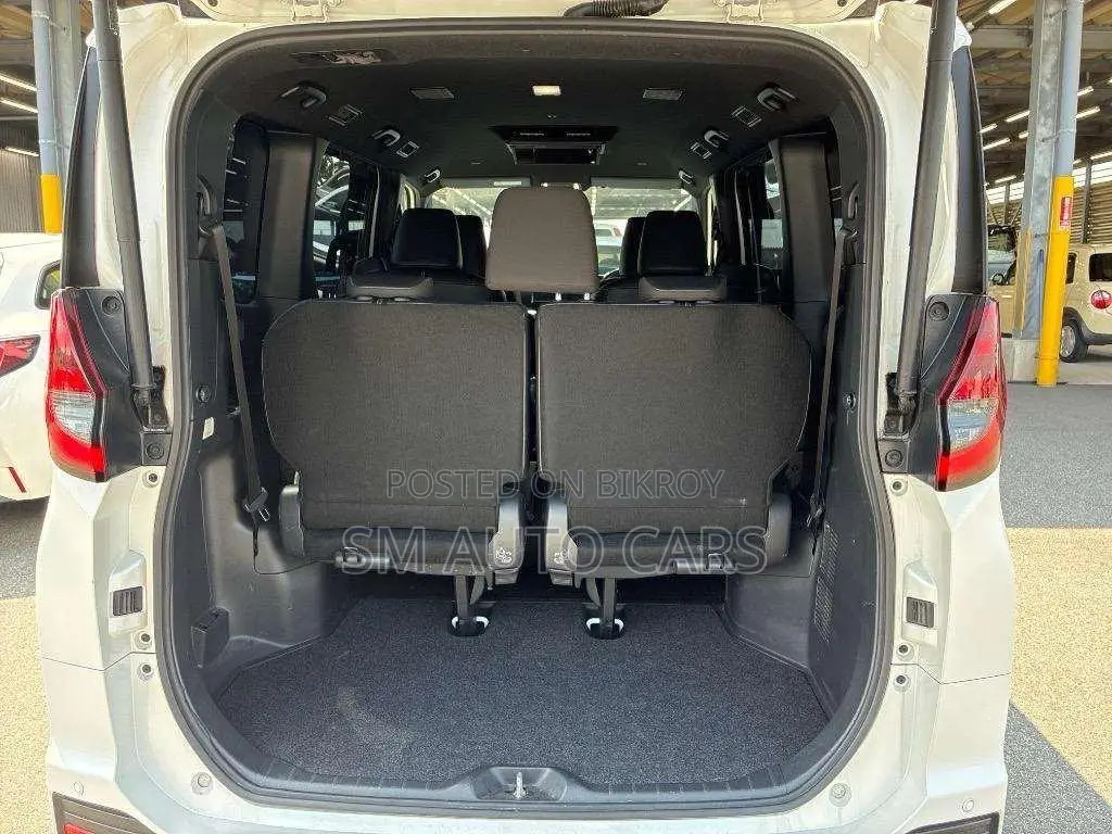 Toyota Noah 2022 Pearl