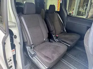 Toyota Noah 2021 Pearl