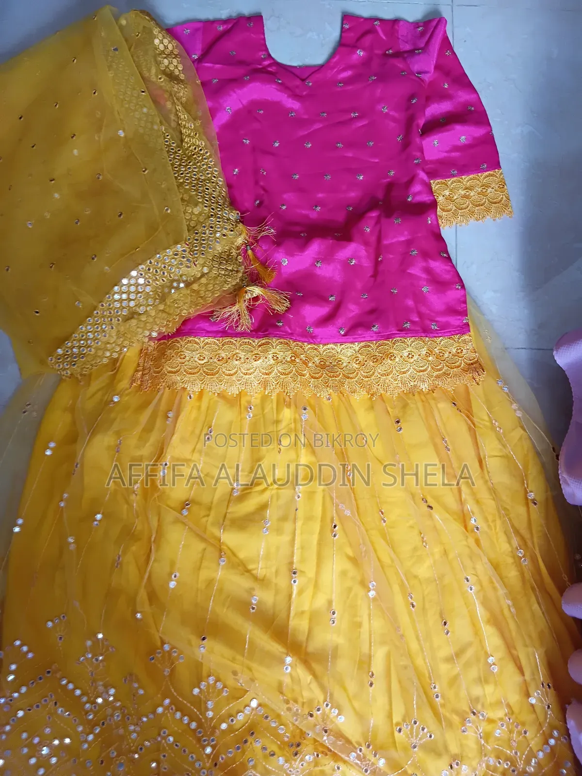 Lehenga, Orna, Skirt, Blouse