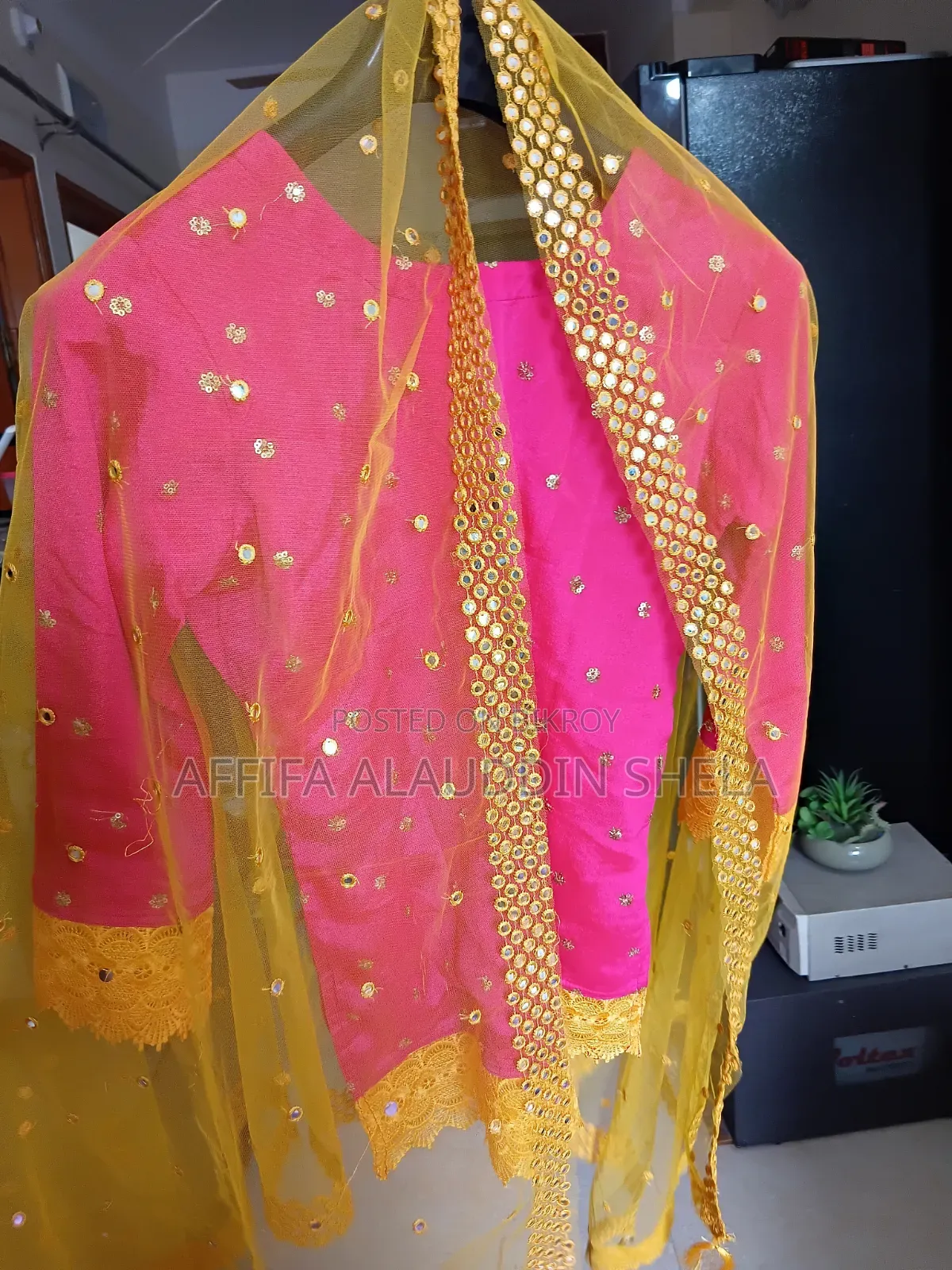 Lehenga, Orna, Skirt, Blouse