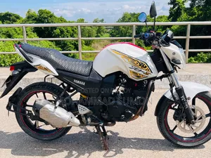 Yamaha FZ 2014 Red