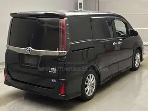 Toyota Noah 1.8 Front-Wheel Drive Hybrid (7 Seater) 2021 Black