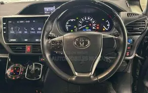 Toyota Noah 1.8 Front-Wheel Drive Hybrid (7 Seater) 2021 Black