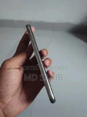 Apple iPhone X 64 GB White