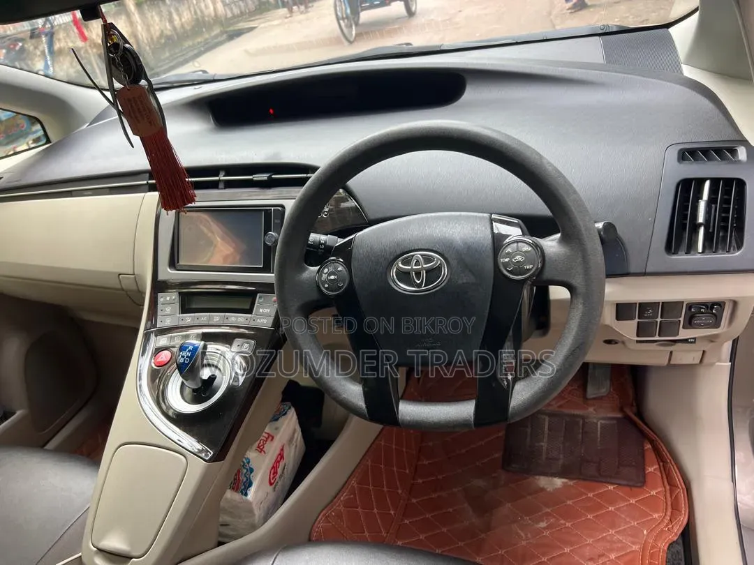 Toyota Prius 2014 Gray