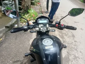 ইয়ামাহা এফজেডএস ভি২ ২০২৪ ব্ল্যাক