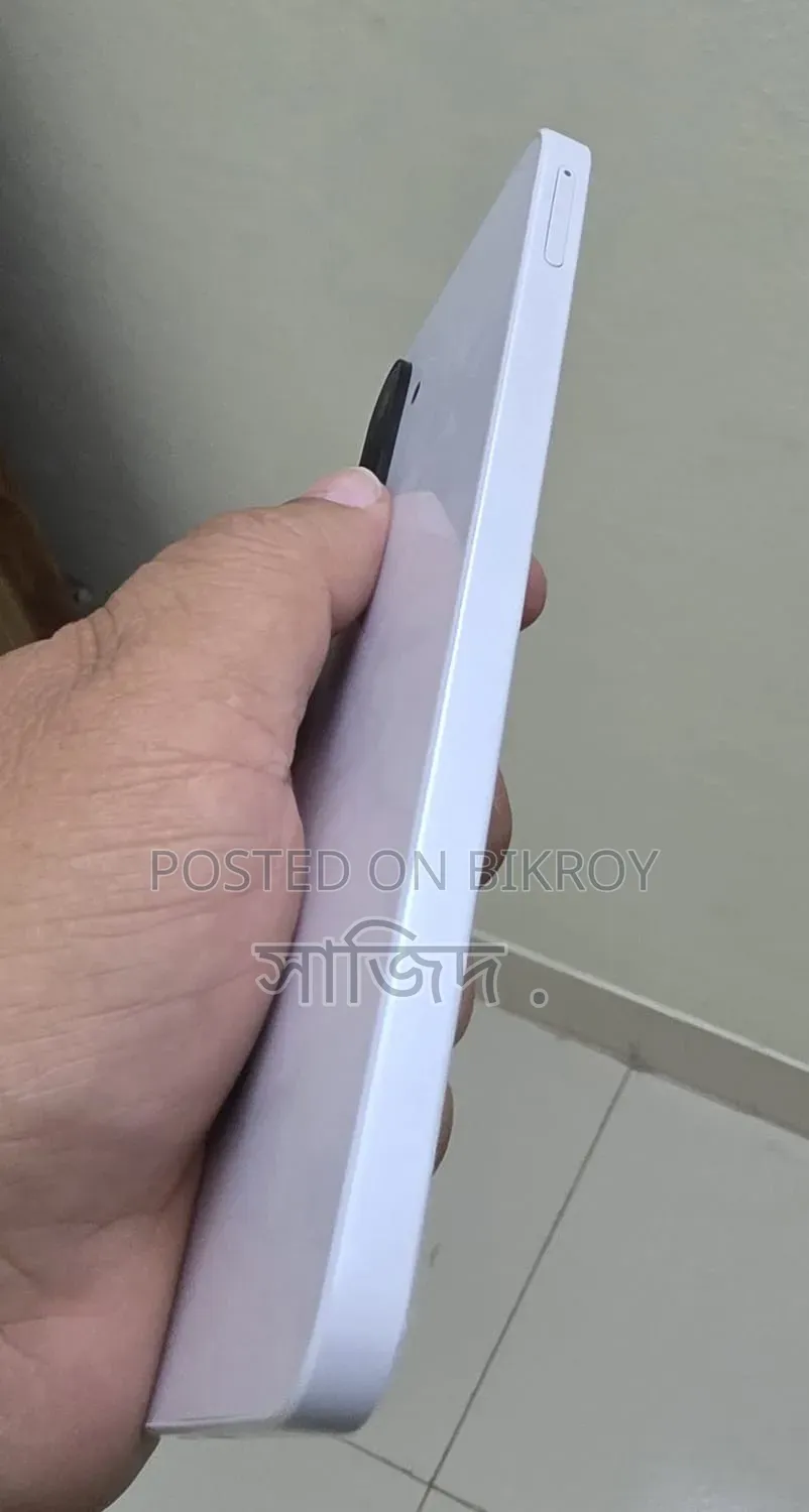 নতুন স্যামসাং গ্যালাক্সি এ২৬ ১২৮ জিবি সাদা