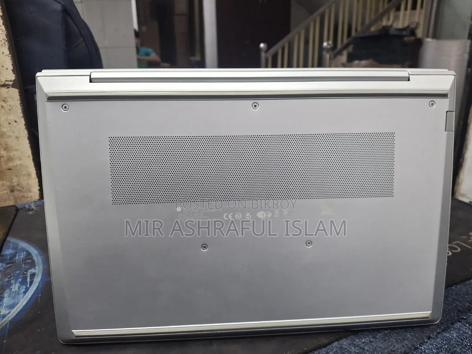 Laptop HP EliteBook 640 G9 1GB Intel Core I5 SSHD+SSD 512GB