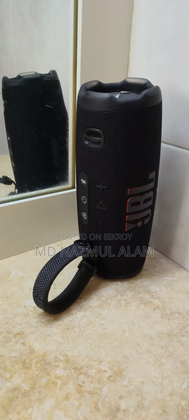 Urgent Sell. JBL CHARGE 6
