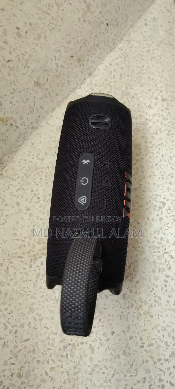 Urgent Sell. JBL CHARGE 6