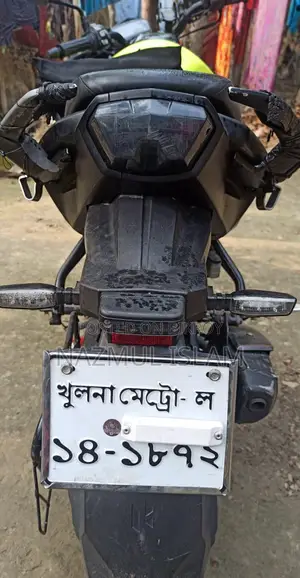 হিরো থ্রিলার ১৬০আর ৪ভি ২০২৫ কালো