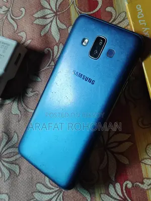 Samsung Galaxy J7 Plus 32 GB Blue
