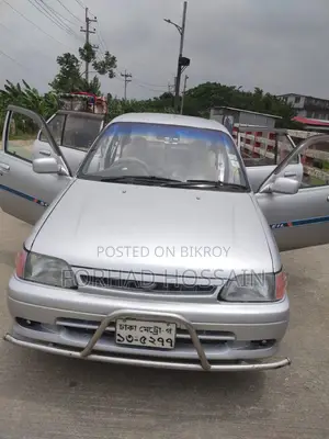 Toyota Starlet 2000 Silver