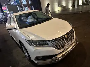 Toyota Premio 2018 Pearl