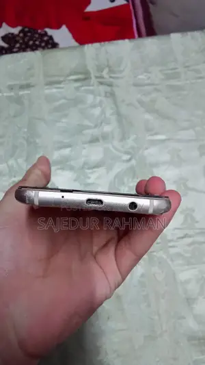 স্যামসাং গ্যালাক্সি জে৭ প্রো ৩২ জিবি রোজ গোল্ড