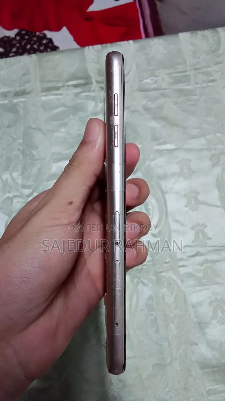 স্যামসাং গ্যালাক্সি জে৭ প্রো ৩২ জিবি রোজ গোল্ড