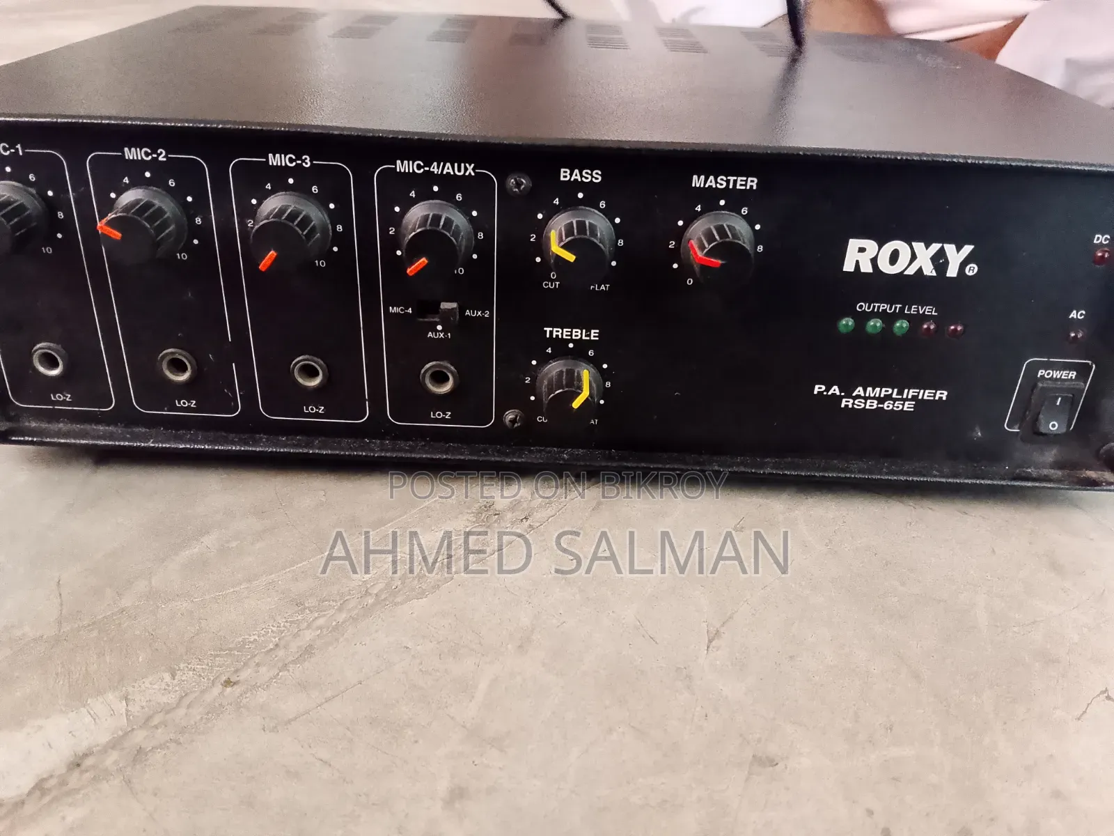 A used fresh condition amplifier will be sold.