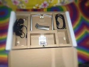 HP M22f Monitor