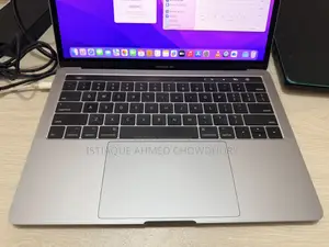 Laptop Apple MacBook Pro 2017 8GB Intel Core I5 SSHD (Hybrid) 500GB