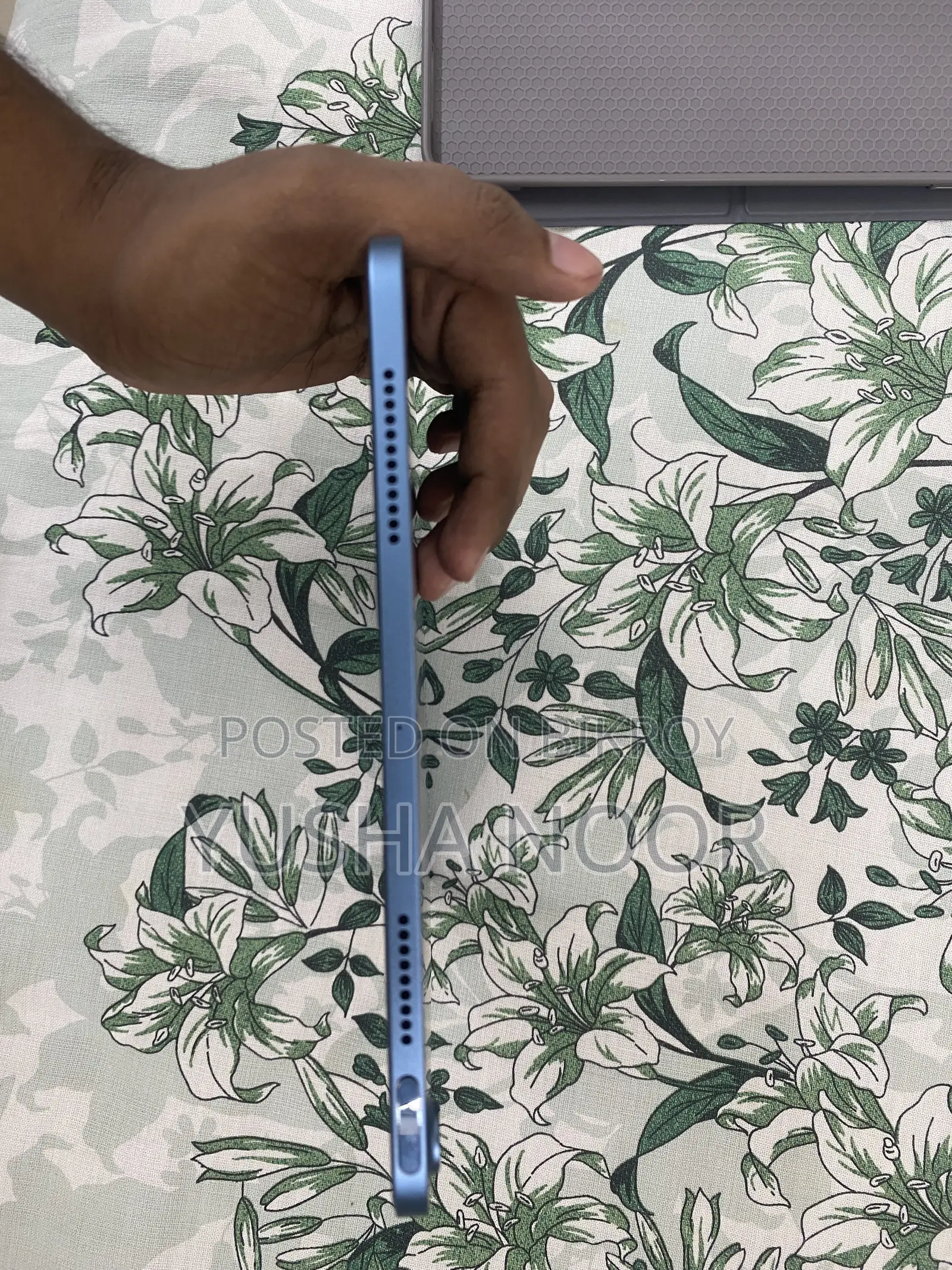 নিউ অ্যাপল আইপ্যাড এয়ার ৮ জিবি ব্লু