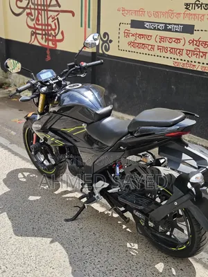 সুজুকি জিক্সার ২০২৫ ব্ল্যাক