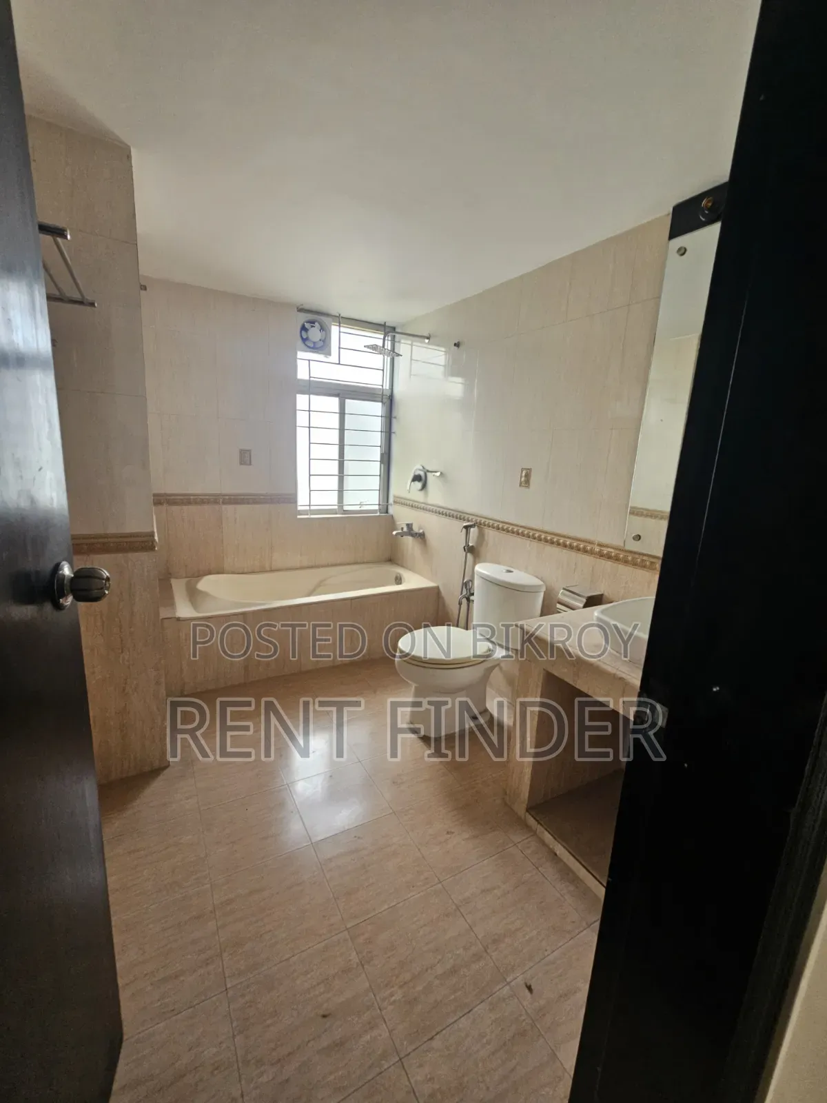 4 Bedroom Apartment in Gulshan for Rent