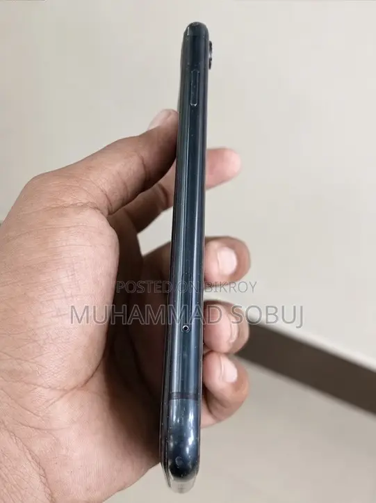 Apple iPhone XR 64 GB Black