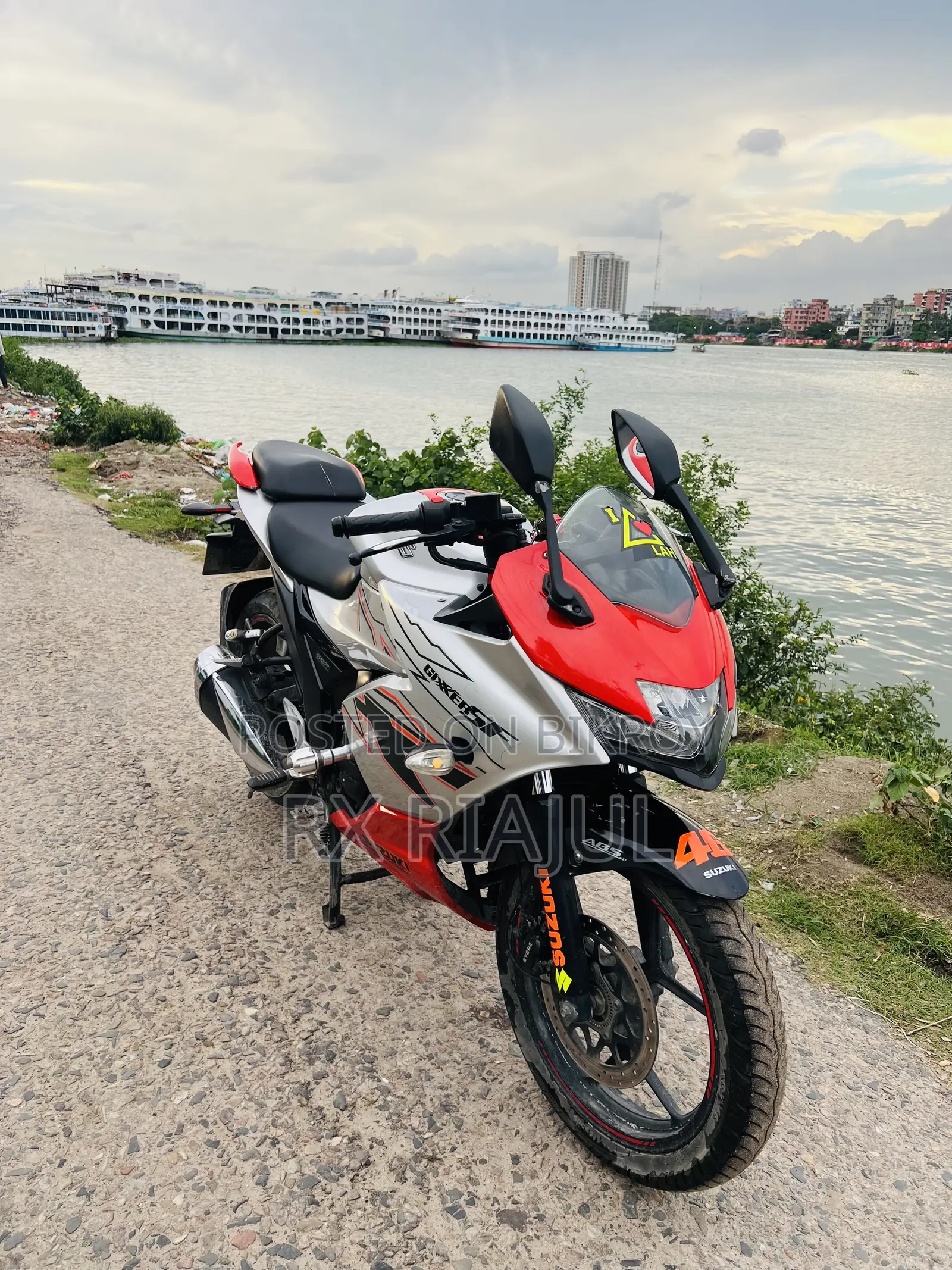 Suzuki Gixxer SF 2022 Orange