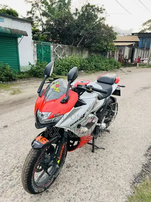 Suzuki Gixxer SF 2022 Orange