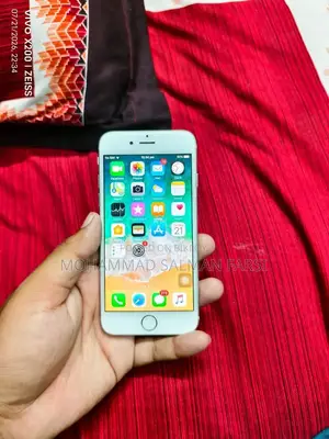 Apple iPhone 6 16 GB White
