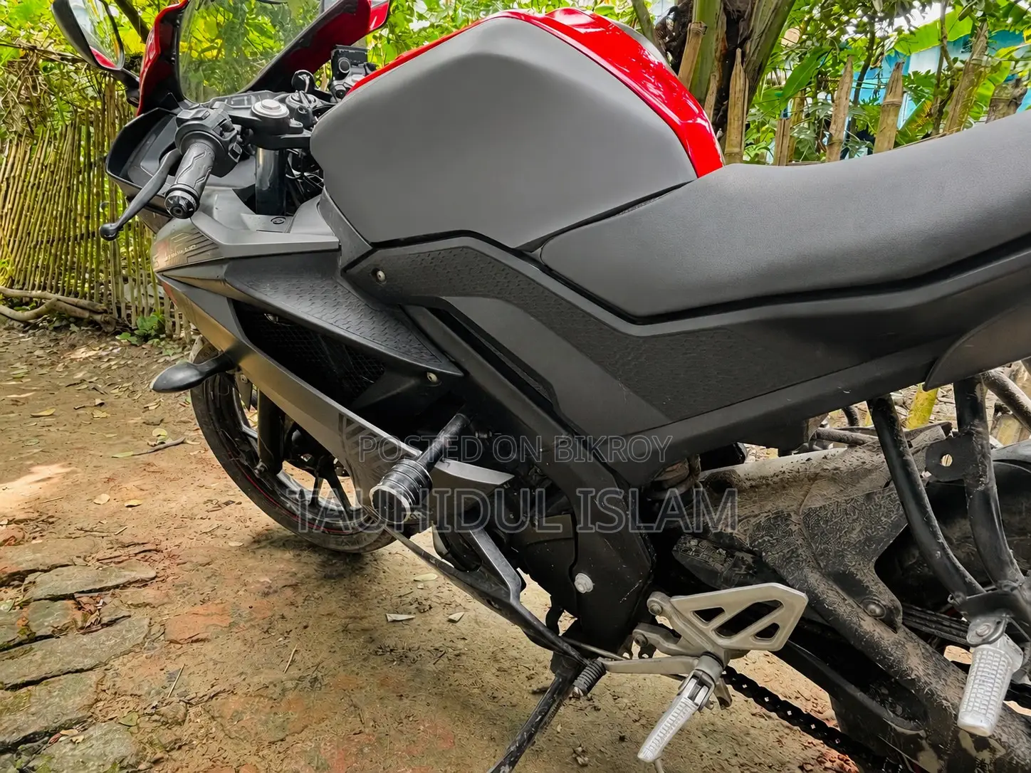 ইয়ামাহা আর১৫ ভি৩ ২০১৯ রেড