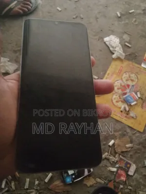 রিয়েলমি ভি৩০ ১২৮ জিবি ব্রোঞ্জ