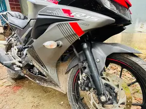 ইয়ামাহা আর১৫ ভি৩ ২০১৯ রেড