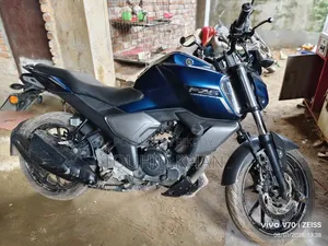 ইয়ামাহা এফজেডএস ভি৩ ২০২১ নীল