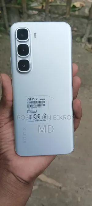 ইনফিনিক্স হট ৬০ প্রো+ ১২৮ জিবি রৌপ্য
